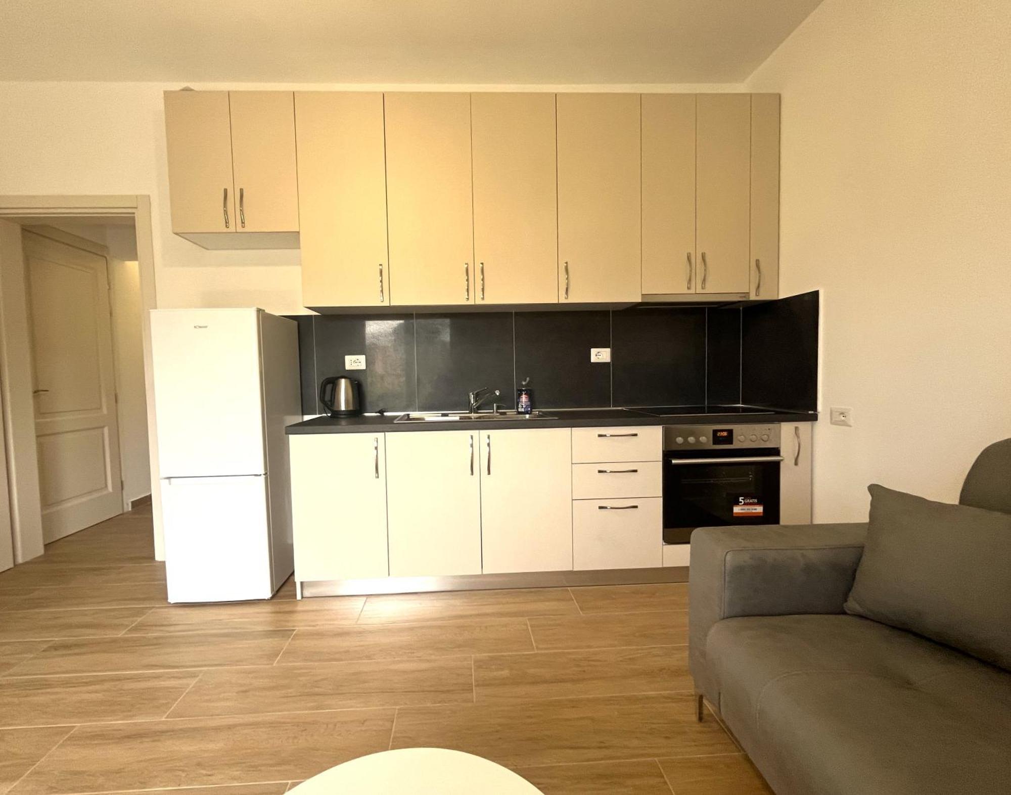 Vila 4 Stinet Vlore Ngoại thất bức ảnh